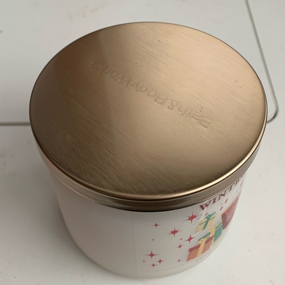 NEW BATH & BODY WORKS WINTER CANDY APPLE Christmas Sleigh 3-Wick Candle 14.5 oz - Picture 6 of 8